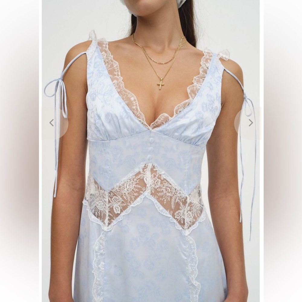 NWT For Love & Lemons Hattie Satin Slip Maxi Dress Blue Floral Lace Size XS - Picture 4 of 11